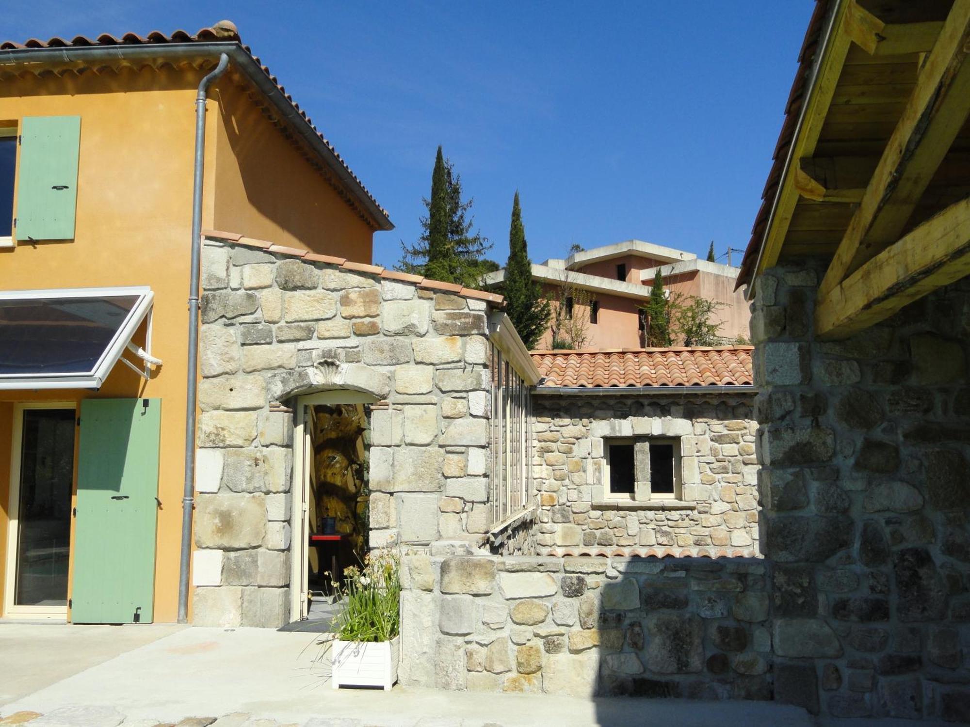 Chambre D'Hotes Au Creux Du Chambon جوييوس المظهر الخارجي الصورة